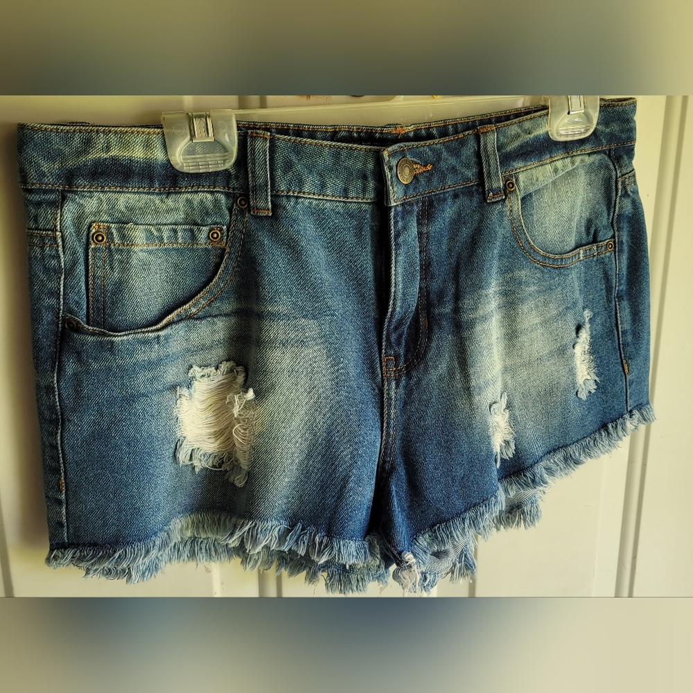 Trendy Blue Distressed Jean Shorts